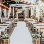 Dekorasi Intimate Wedding Indoor Mewah dan Berkesan 2025